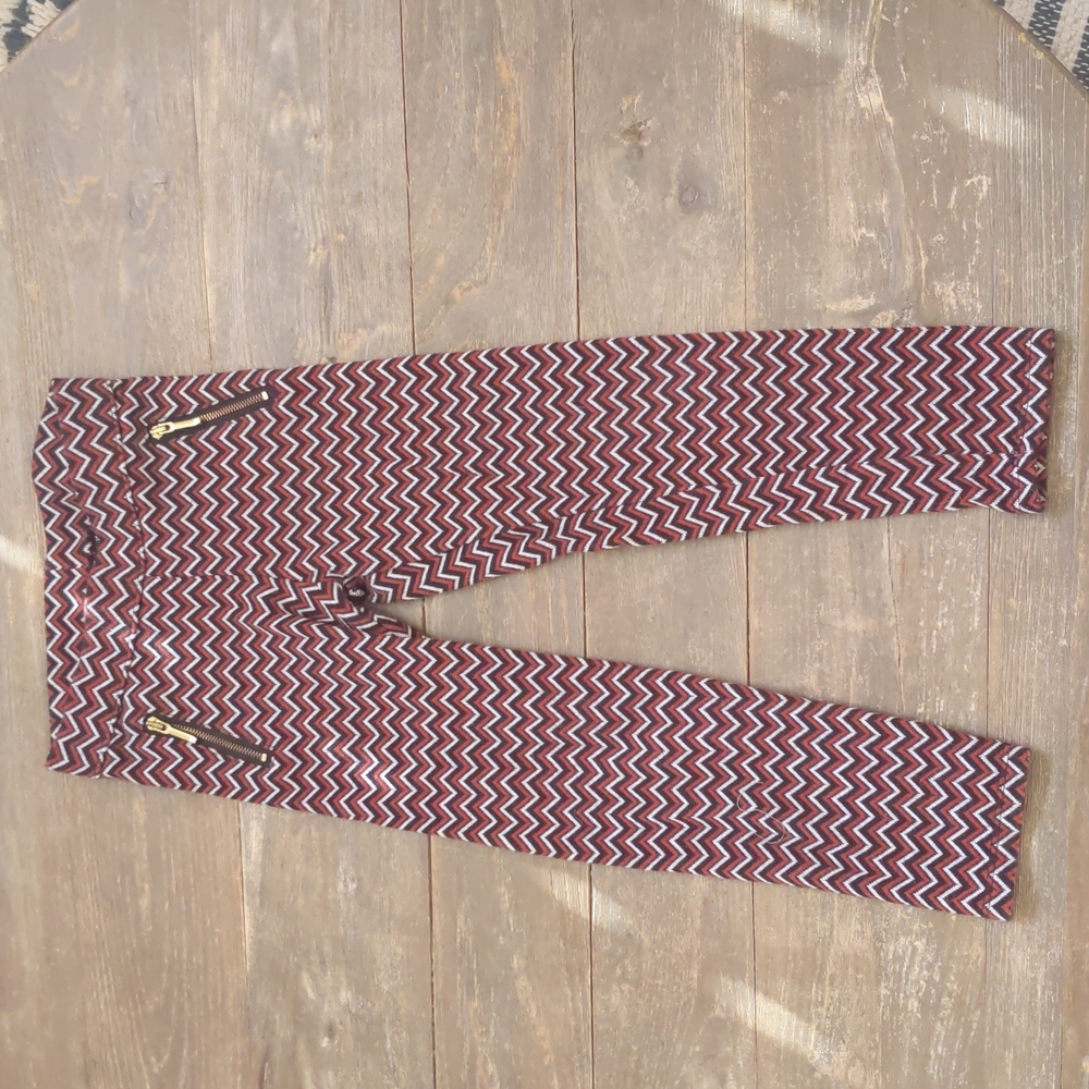 Size 5 Janie and Jack herringbone pattered pants with gold zippers detail